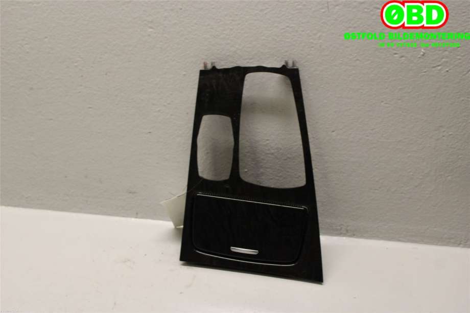 Dashbord koppholder til BMW 7-Serie 2009-2015 (F01/F02/F03/F04) (F01/F02/F03/F04) (BMW|51 16 9 113 863|)