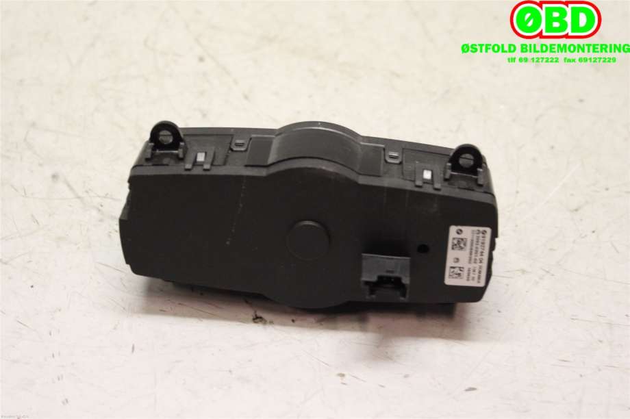 Bryter lys til BMW 5-Serie 2010-2017 (F10/F11) (F10/F11) (BMW|61 31 9 192 744||9192744)