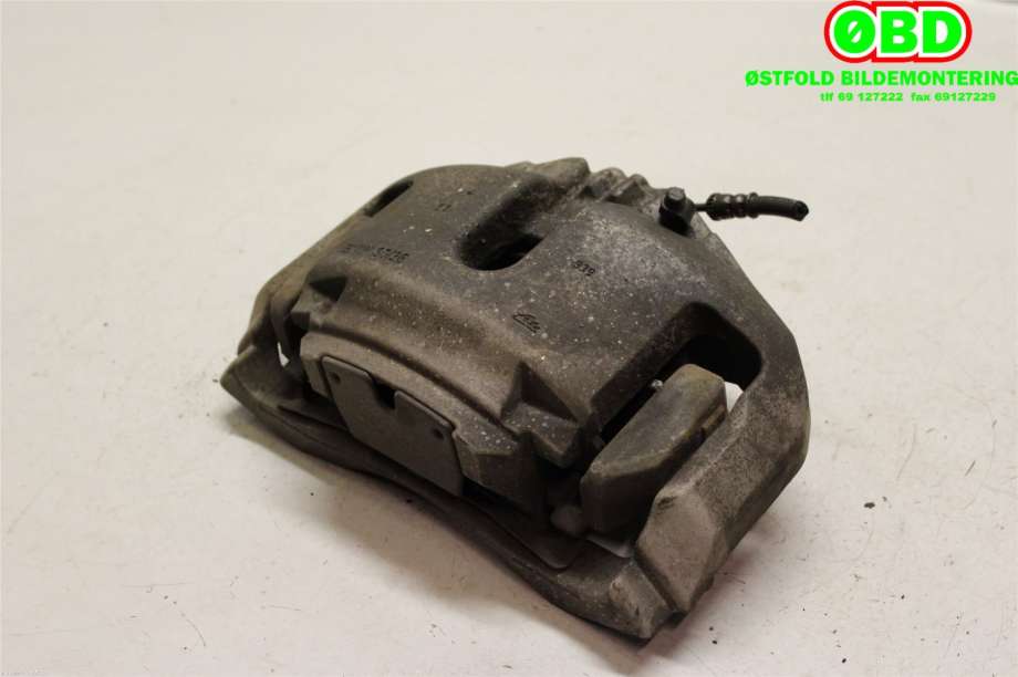 Bremsecaliper høyre foran til BMW 7-Serie 2009-2015 (F01/F02/F03/F04) (F01/F02/F03/F04) (BMW|34 11 6 786 818|)