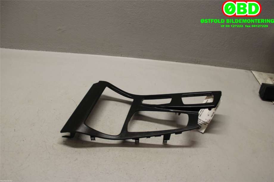 Diverse deler til BMW 5-Serie 2010-2017 (F10/F11) (F10/F11) (BMW|51 16 9 206 377|)
