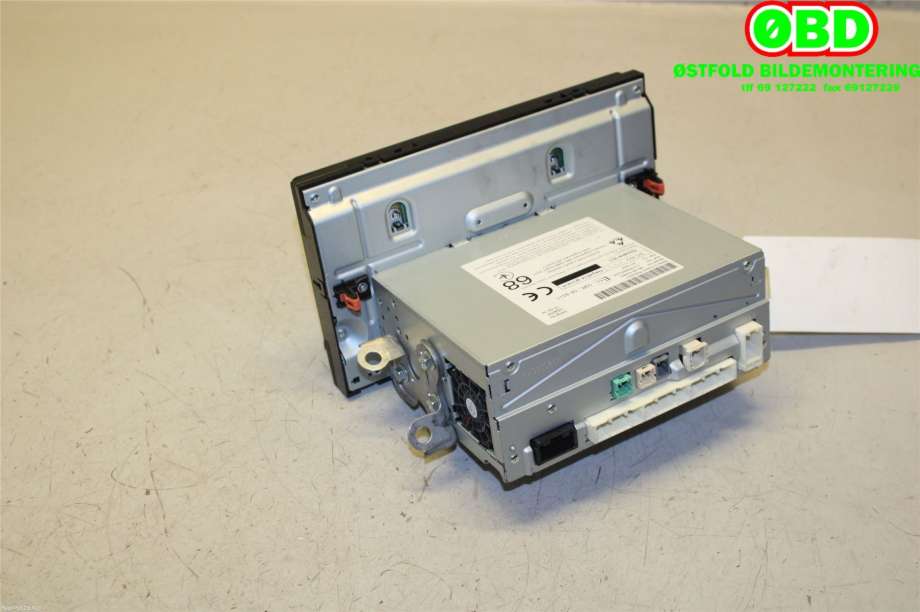 Bilstereo navigasjon til Toyota Corolla 2019-->>  (TOYOTA|8614002680|)