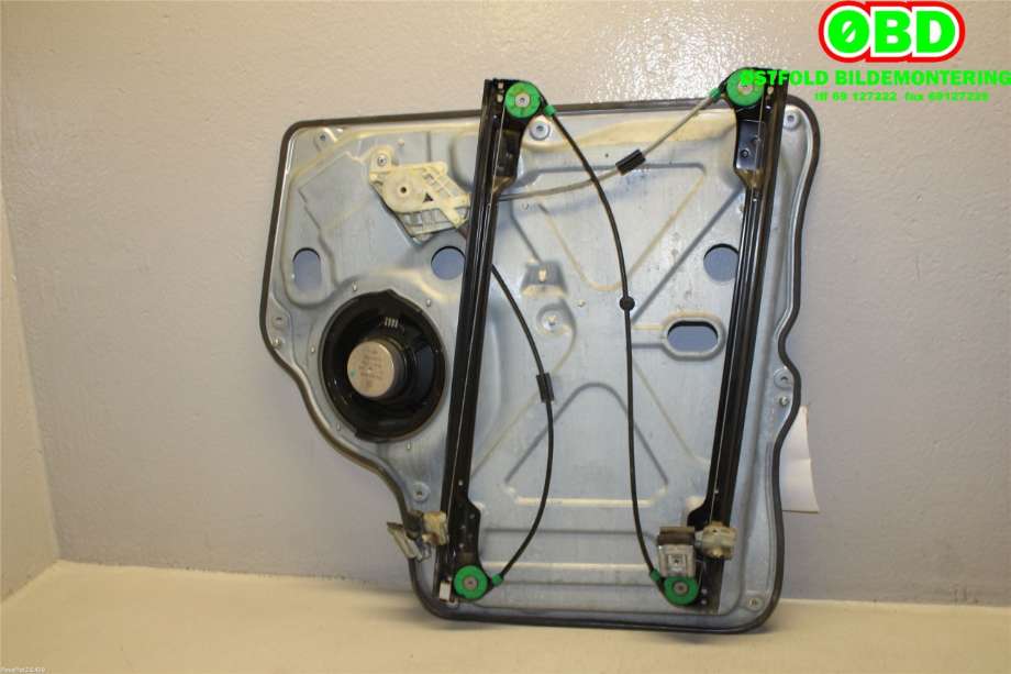 Ruteheis til VW Transporter / Caravelle 2009-2015 (Fase 2) (T5) (T5) (VOLKSWAGEN|7E0 837 753 D|7E0 837 753 E|)