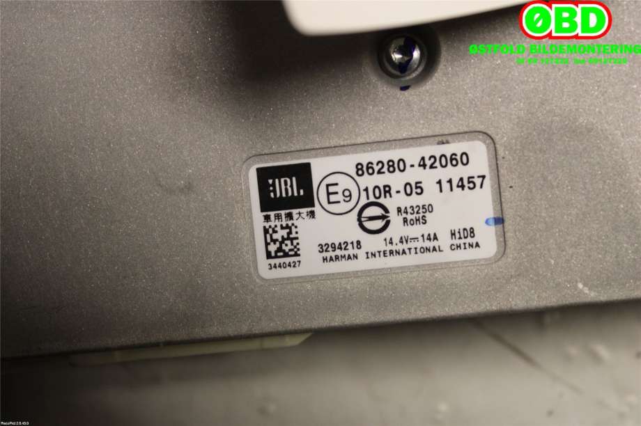 Bilstereo forsterker til Toyota RAV4 2019-->> (Type V)  (TOYOTA|8628042060|)