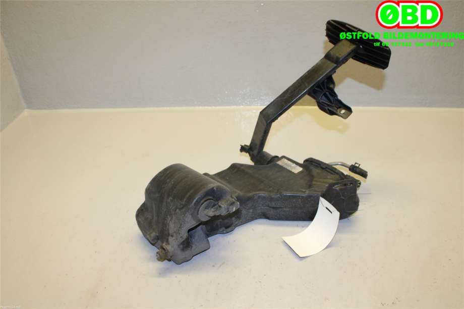 Spylertank til Mercedes C-Klasse 2014-2018 (Fase 1) (W205) (W205) (MERCEDES|A 205 869 02 20||2058600260)