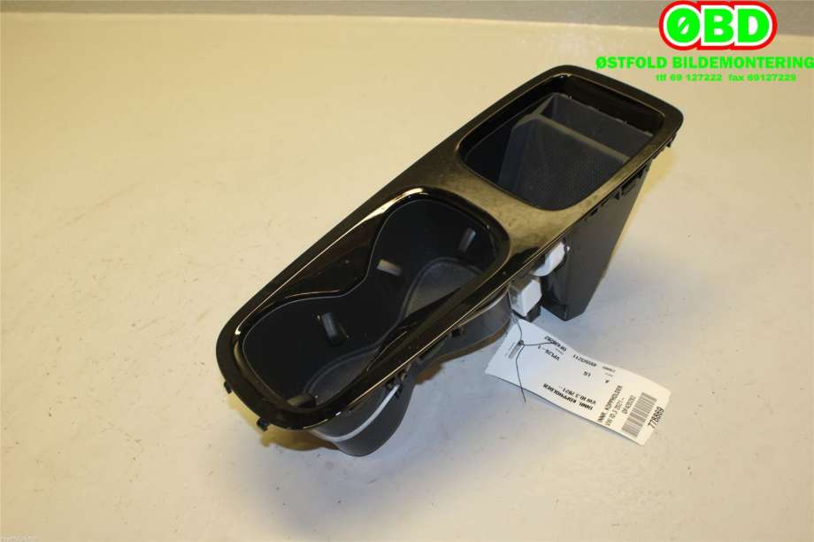 Dashbord koppholder til VW ID.3 2020-->> (VOLKSWAGEN|10A 863 475 A||10A863475A)