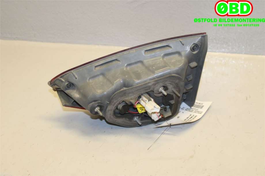 Baklykt venstre indre til Hyundai i40 2012-2017  (HYUNDAI|924033Z000|)