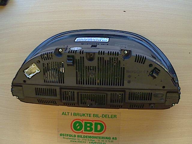 Instrumentpanel til Mercedes B-Klasse 2008-2011 (Fase 2) (W245) (W245) (MERCEDES|A 169 540 10 48|A 169 440 39 11|1695401048)