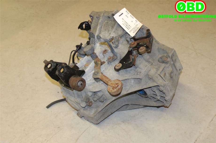 Girkasse manuell 6-trinn til Toyota Yaris 2012-2014 (Type III, Fase 1)  (TOYOTA|82201SA000|)