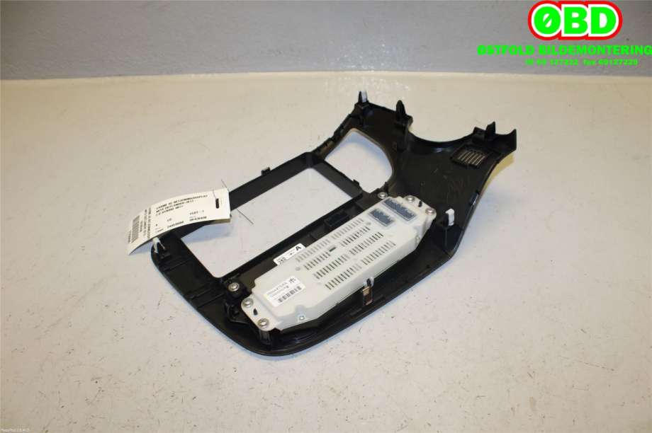 Varmeapparat betjening til Mitsubishi Outlander 2012-2015 (Type III, Fase 1)  (MITSUBISHI|7820A475XA|)