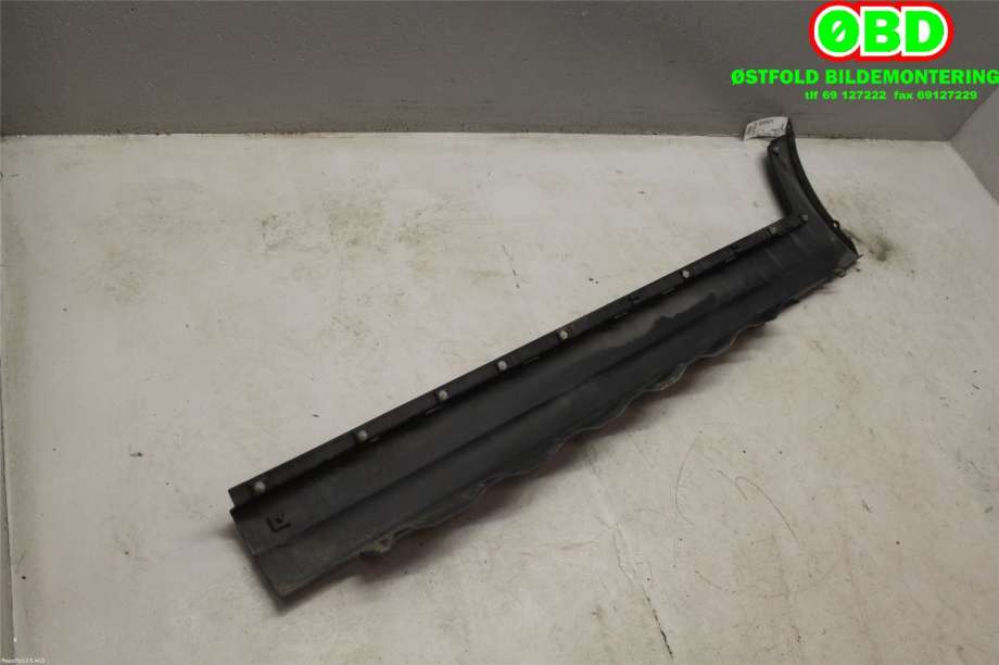 Kanalskjørt høyre til BMW X3 2003-2006 (Fase 1) (E83) (E83) (BMW|51713330866|)