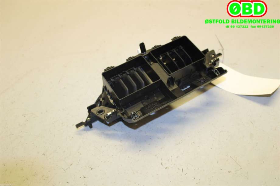 Diverse deler til Peugeot 2008 2019-->> (Type II)  (PEUGEOT|98234571DX|)