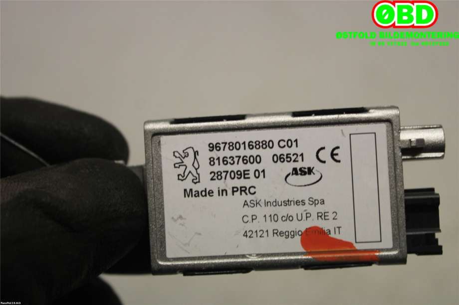 Antenne forsterker til Peugeot 2008 2019-->> (Type II)  (PEUGEOT|9678016880|)