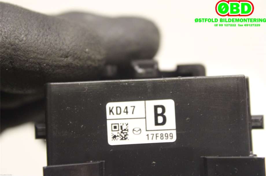 Bryter visker til Mazda 3 2013-2016 (Type III, Fase 1)  (MAZDA|KD4766128|)