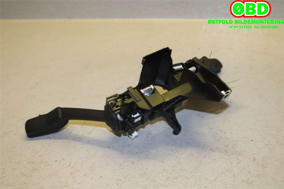 Bryter combi til VW Passat 2015-2019 (Fase 1) (B8) (B8) (VOLKSWAGEN|5Q0 953 502 M||3Q0953521DJ)