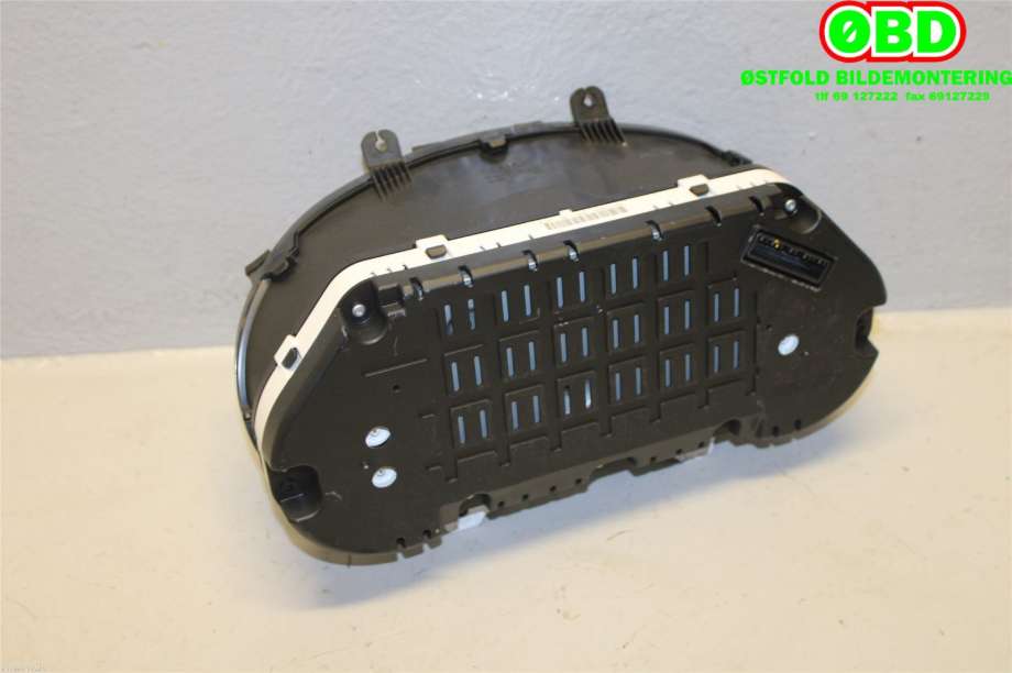 Instrumentpanel til Kia Sorento 2016-->> Type III  (KIA|94013C5672|)