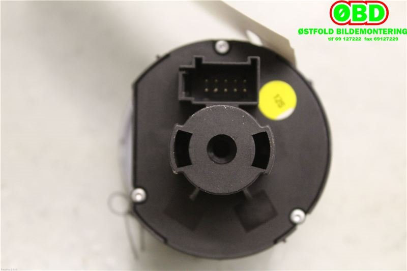 Bryter lys til VW Golf VI 2008-2012  (VOLKSWAGEN|3C8 941 431 A||3C8941431A)