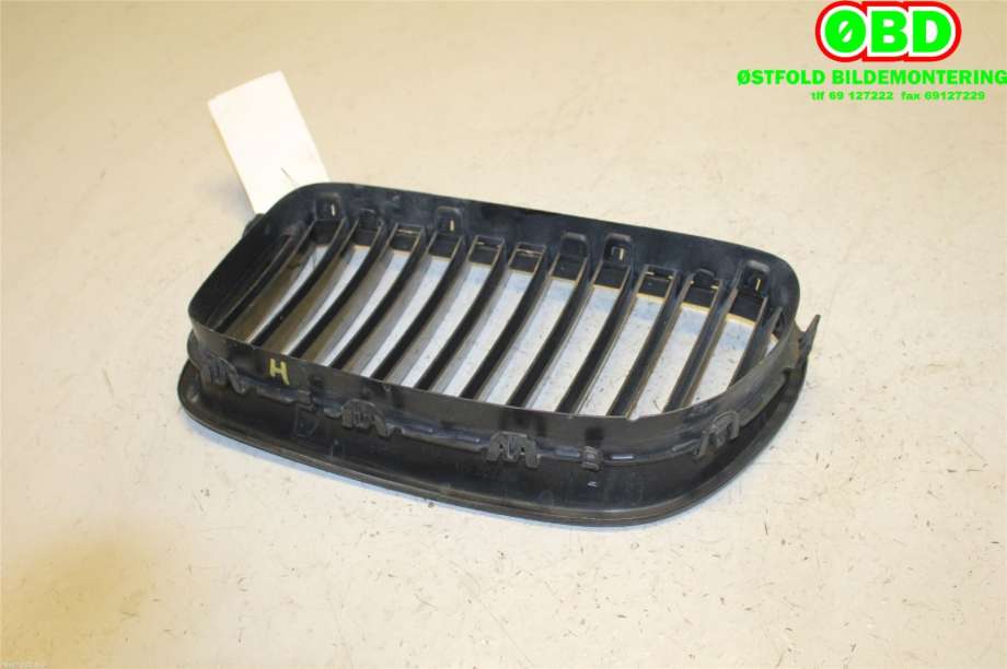 Grill høyre til BMW 5-Serie 2010-2017 (F10/F11) (F10/F11) (BMW|51 13 7 200 728|)