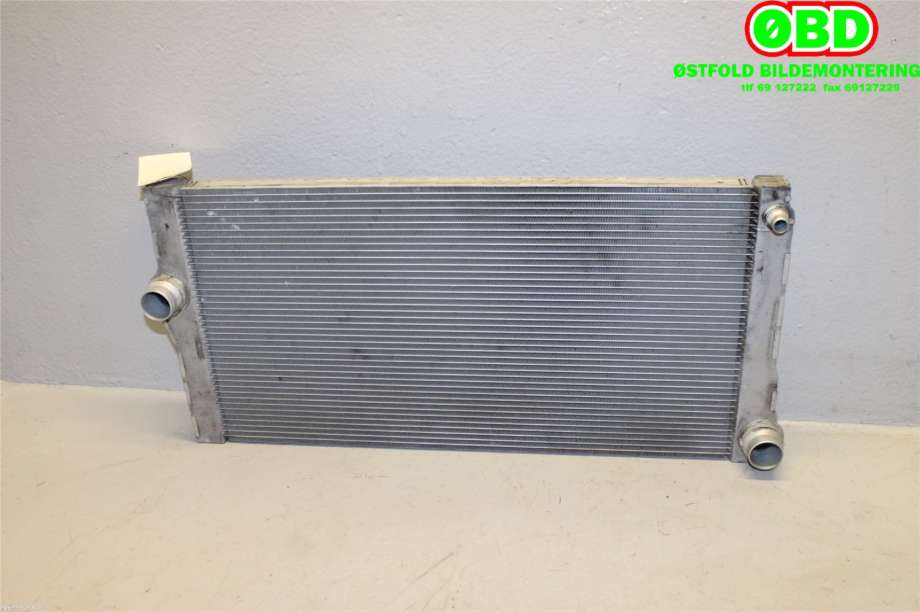 Radiator (automat gir) til BMW 5-Serie 2010-2017 (F10/F11) (F10/F11) (BMW|17 11 8 509 177|)