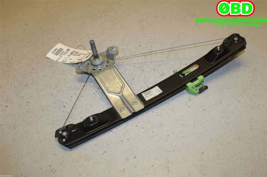 Ruteheis til BMW 1-Serie 2004-2011 (E81/E82/E87/E88) (E81/E82/E87/E88) (BMW|51 34 7 067 800||706780011)