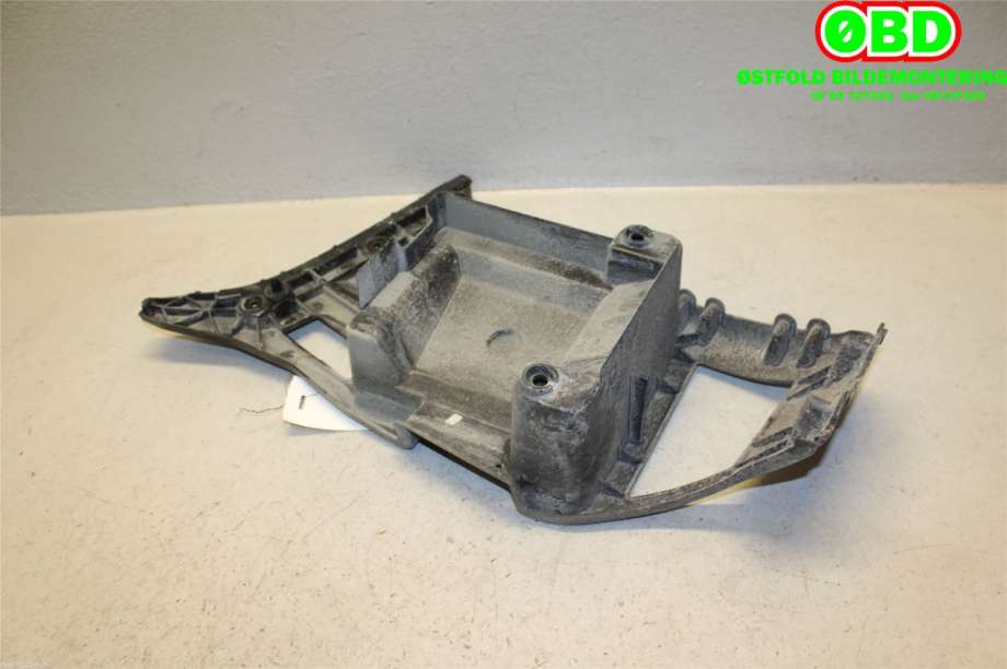 Diverse deler til BMW X1 2015-2022 (F48) (F48) (BMW|51 12 8 059 875||51128059875)
