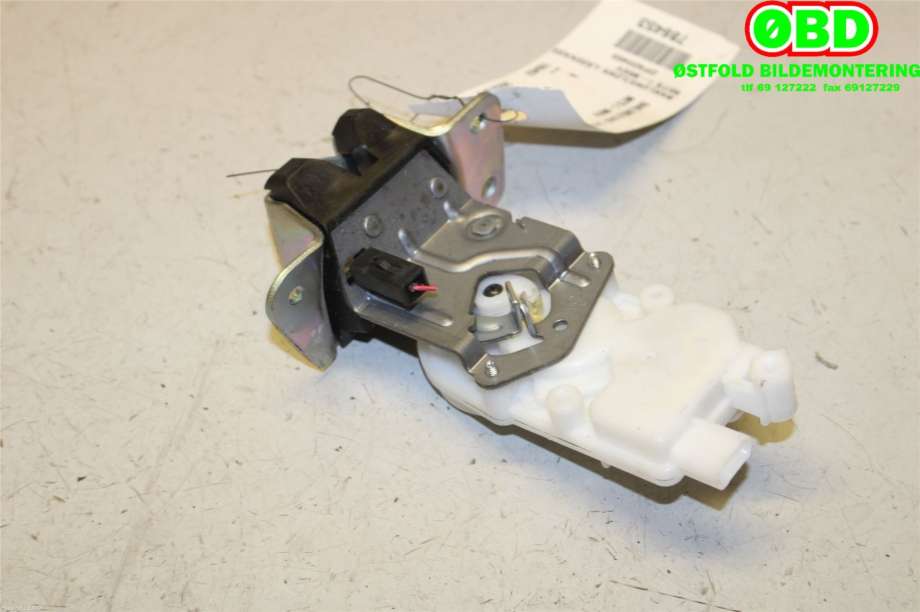 Baklukelås til Mitsubishi i-MiEV 2010-->>  (MITSUBISHI|5808A003|)