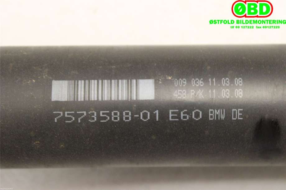 Mellomaksel til BMW 5-Serie 2003-2010 (E60/E61) (E60/E61) (BMW|26 10 7 573 588|)
