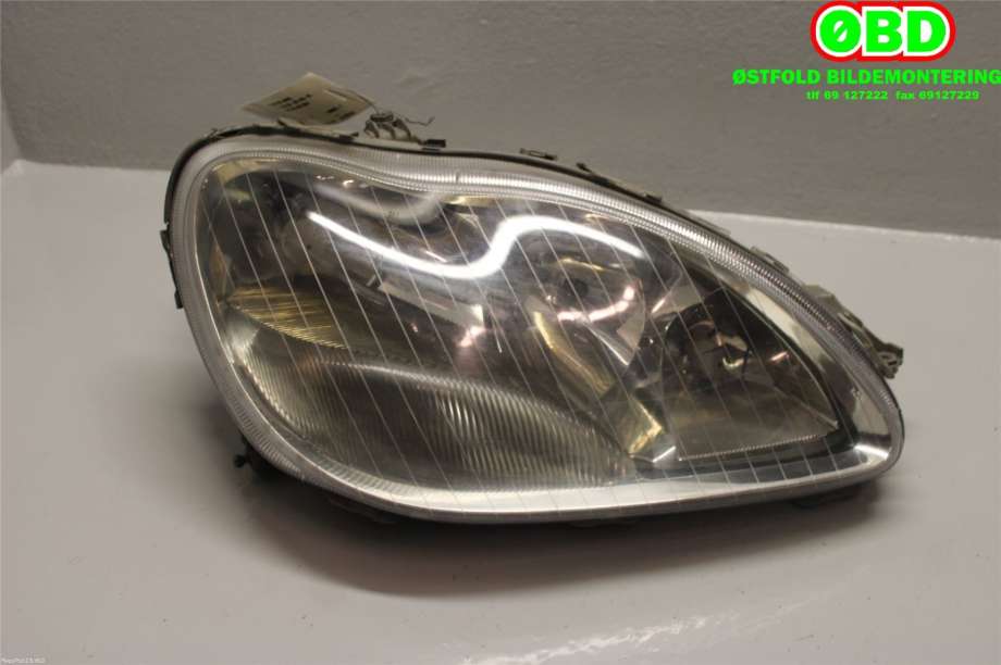 Frontlykt høyre halogen til Mercedes S-Klasse 1999-2005 (W220) (W220) (MERCEDES|A 220 820 08 61||2208200861)