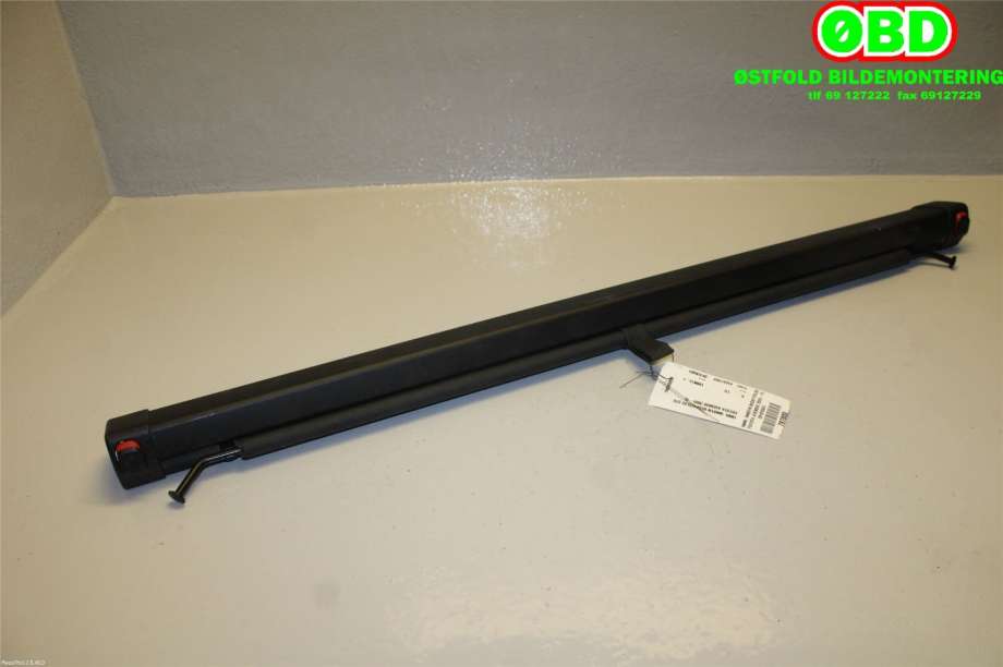 Bagasjerom rollon til Toyota Avensis 2009-2015 (Type III, Fase 1) (TOYOTA|6423005020|)