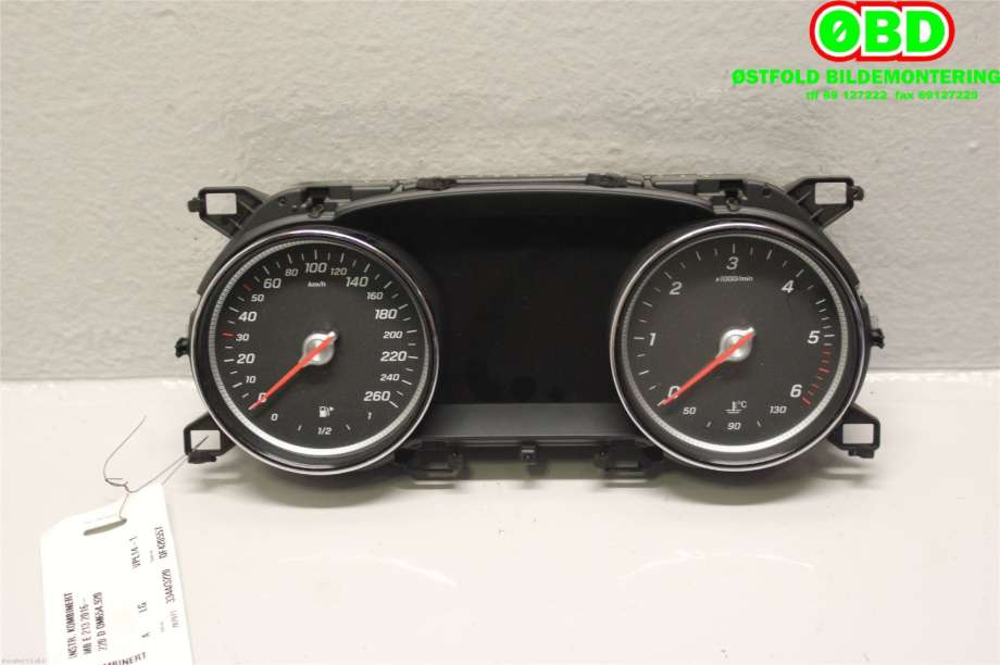 Instrumentpanel til Mercedes E-Klasse 2016-2023 (W213) (W213) (MERCEDES|A 213 900 01 10|A 213 900 02 29|2139000110)