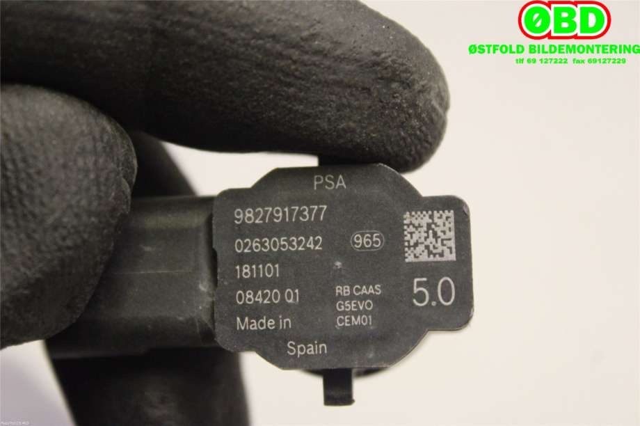 Parkeringssensor foran til Peugeot 5008 2017-->> (Type II)  (PEUGEOT|9827917380||9827917377)