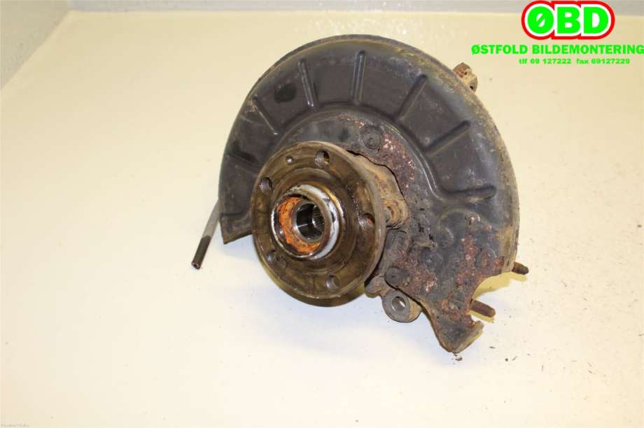 Hjulspindel venstre foran til VW Golf, Plus/Cross 2009-2013 (Fase 2)  (VOLKSWAGEN|1K0 407 255 AA|)