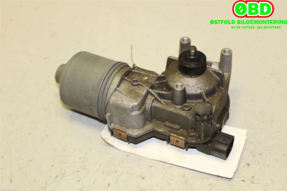 Viskermotor frontrute til Toyota Avensis 2009-2015 (Type III, Fase 1) (TOYOTA||8511005070B)