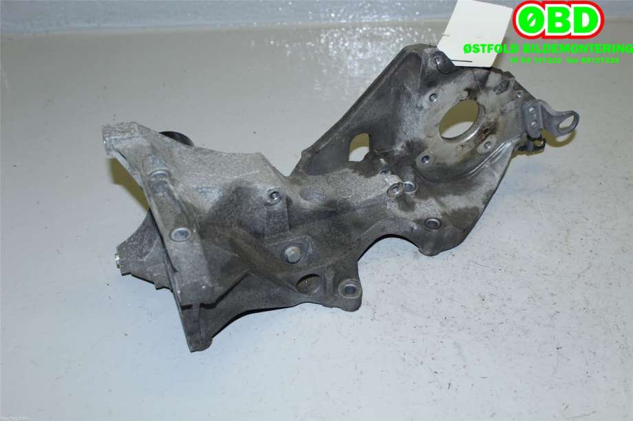 Dynamobrakett til Audi A4 2007-2014 (Type IV) (B8) (B8) (AUDI|03L 903 139 R|)