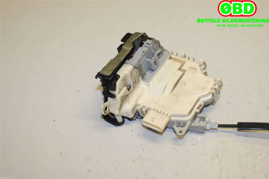 Låsekasse høyre bak til Audi A4 2007-2014 (Type IV) (B8) (B8) (AUDI|8K0 839 016 C|8K0 839 016 F|8K0839016C)