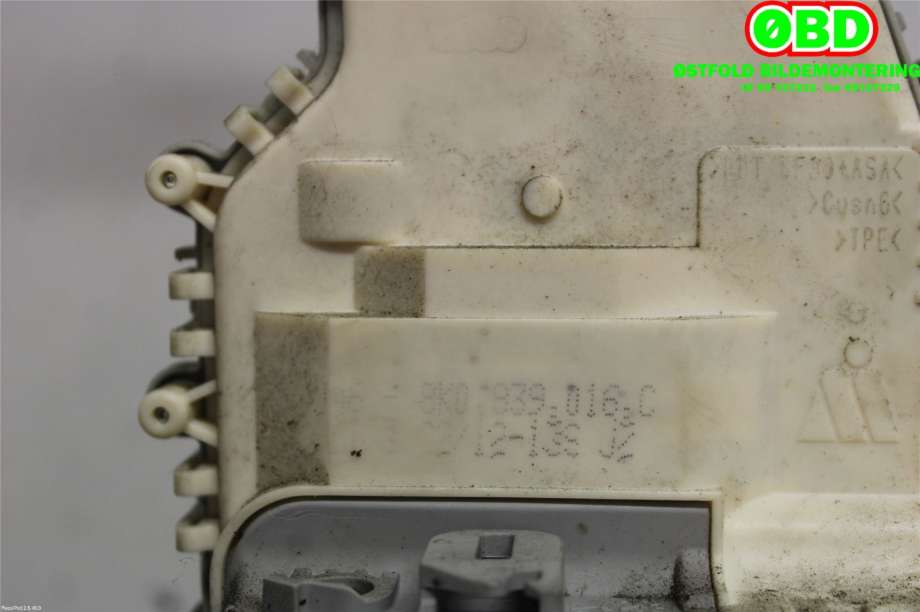 Låsekasse høyre bak til Audi A4 2007-2014 (Type IV) (B8) (B8) (AUDI|8K0 839 016 C|8K0 839 016 F|8K0839016C)