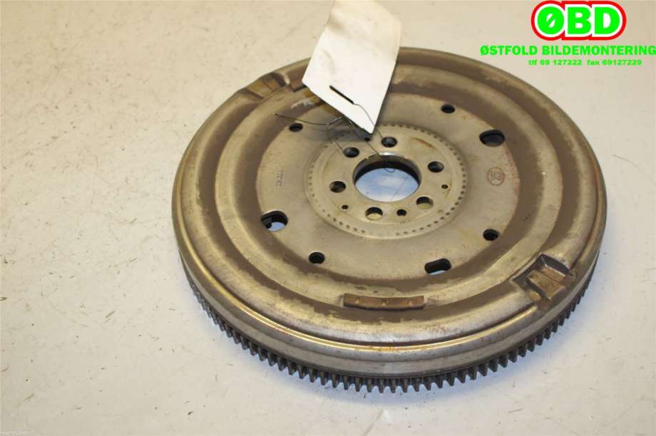 Svinghjul automat til VW Golf VII 2012-2017 (Fase 1) (VOLKSWAGEN|04E 105 266 B|)