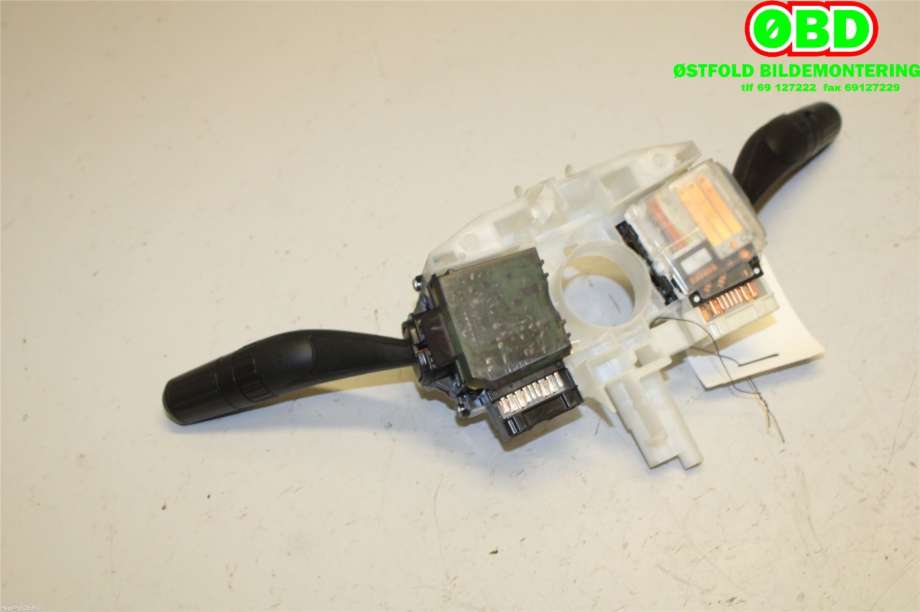Bryter combi til Subaru Forester 2008-2013 (Type III)  (SUBARU|83114AG031|83115AG151|83111FG150)