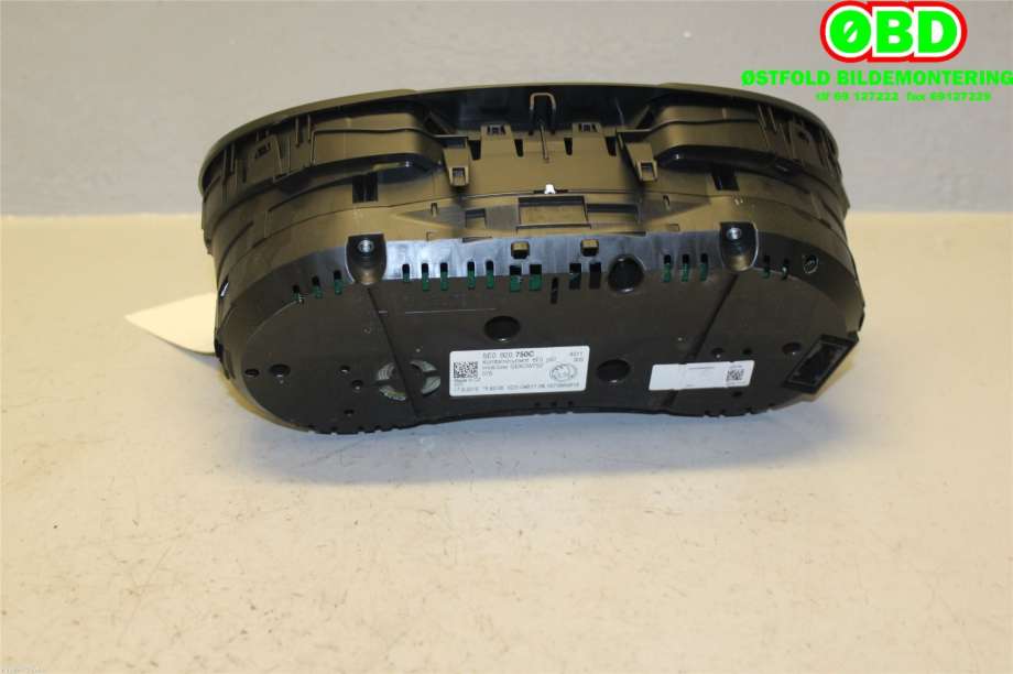 Instrumentpanel til Škoda Octavia 2017-2020 (Type III, Fase 2)  (SKODA|5E0 920 750 C||5E0920750C)