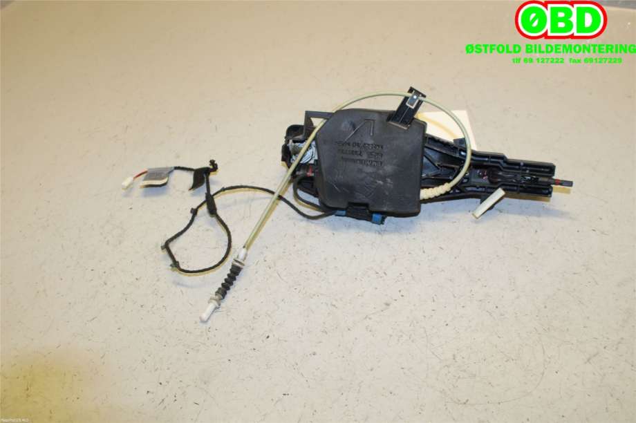Dørhåndtak utv venstre foran til BMW X4 2014-2018 (F26) (F26) (BMW|51 21 7 286 161|51 21 7 193 263|)