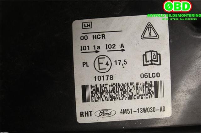 Frontlykt venstre halogen til Ford Focus 2004-2007 (Type II, Fase 1)  (FORD|1480990||4M5113W030AD)