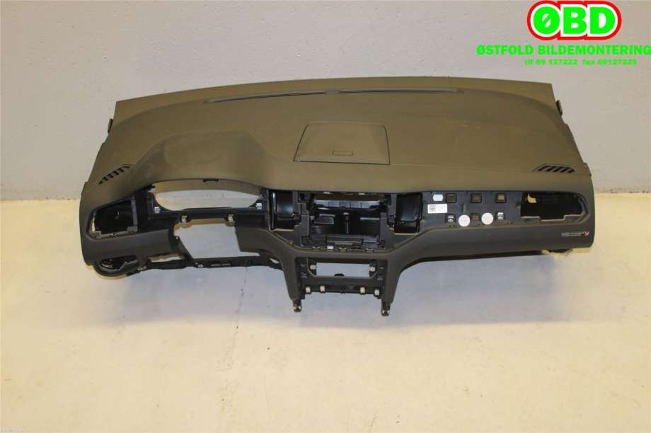 Dashbord til VW Golf Sportsvan 2014-2018 (VOLKSWAGEN|517 857 003 G|)