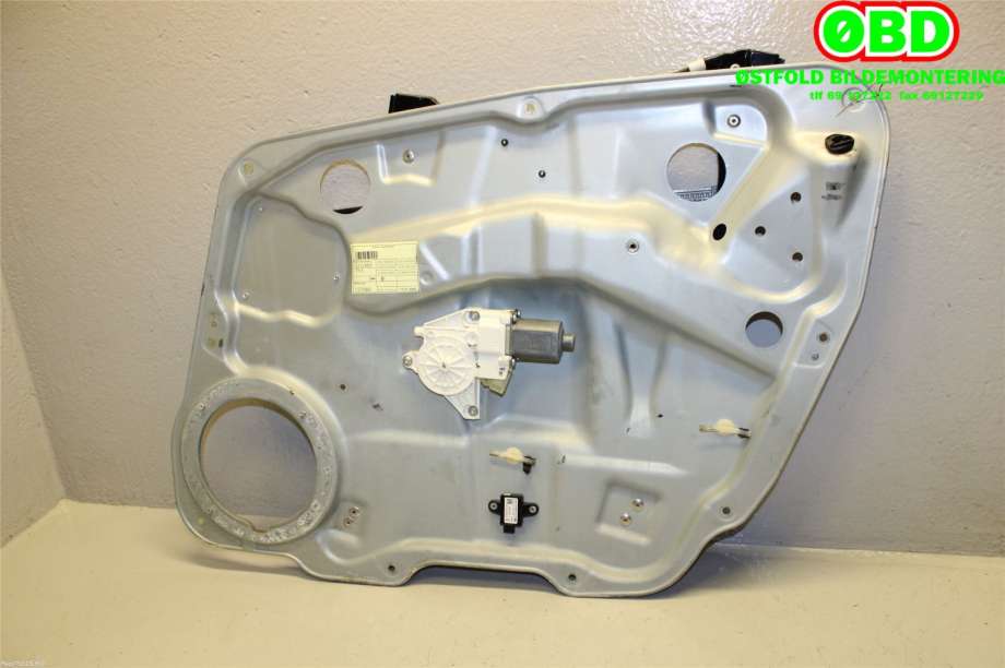 Ruteheis høyre foran til Mercedes GL 2006-2012 (X164) (X164) (MERCEDES|A 164 720 16 79|)