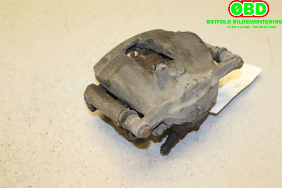 Bremsecaliper venstre foran til Mercedes B-Klasse 2011-2018 (W246) (W246) (MERCEDES|A 000 421 37 81|A 000 421 67 81|)
