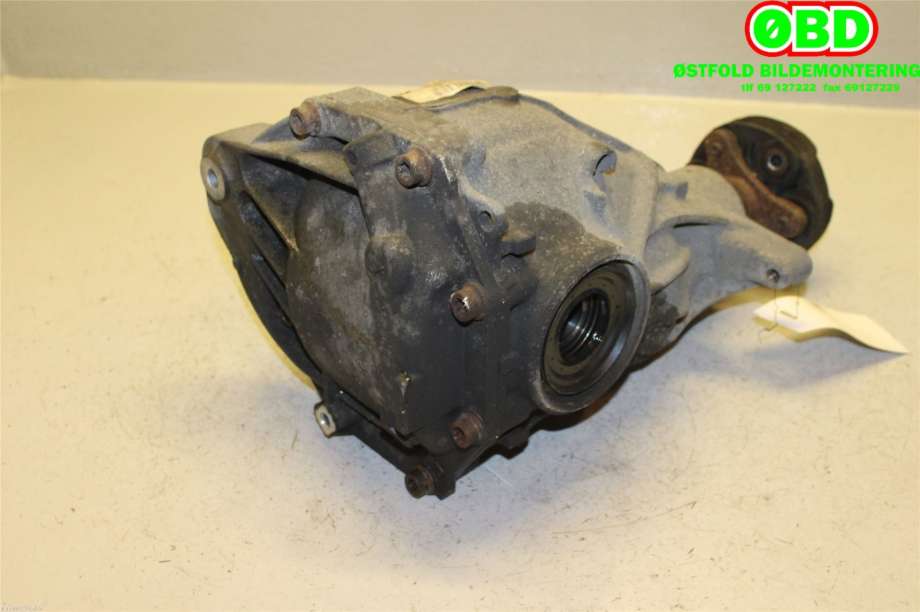 Kardang klokke bak til BMW 5-Serie 2010-2017 (F10/F11) (F10/F11) (BMW|33 10 7 584 457||7584456)