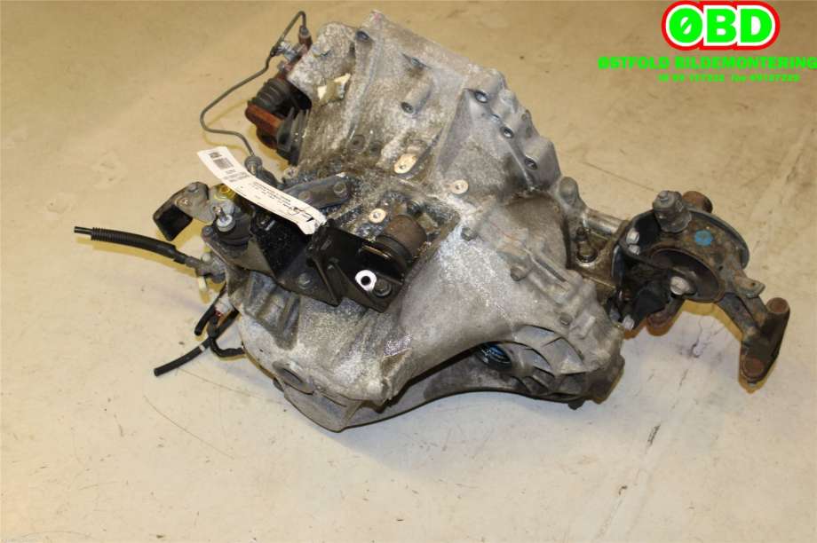 Girkasse manuell 6-trinn til Toyota Avensis 2009-2015 (Type III, Fase 1)  (TOYOTA|3030020A20|)