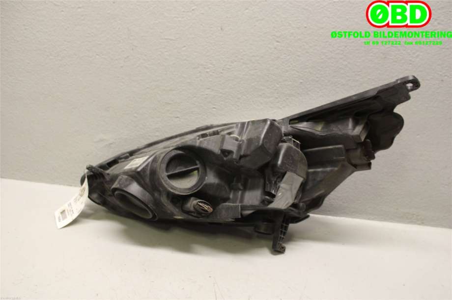 Frontlykt høyre halogen til Ford C-Max 2010-2015 (Type II, Fase 1)  (FORD|1787127||AM5113W029AE)