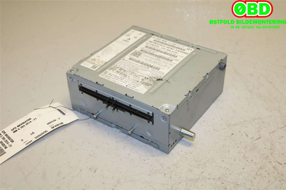 Bilstereo navigasjon til Mercedes C-Klasse 2014-2018 (Fase 1) (W205) (W205) (MERCEDES|A 205 900 17 22|A 205 900 02 41|2059001722)