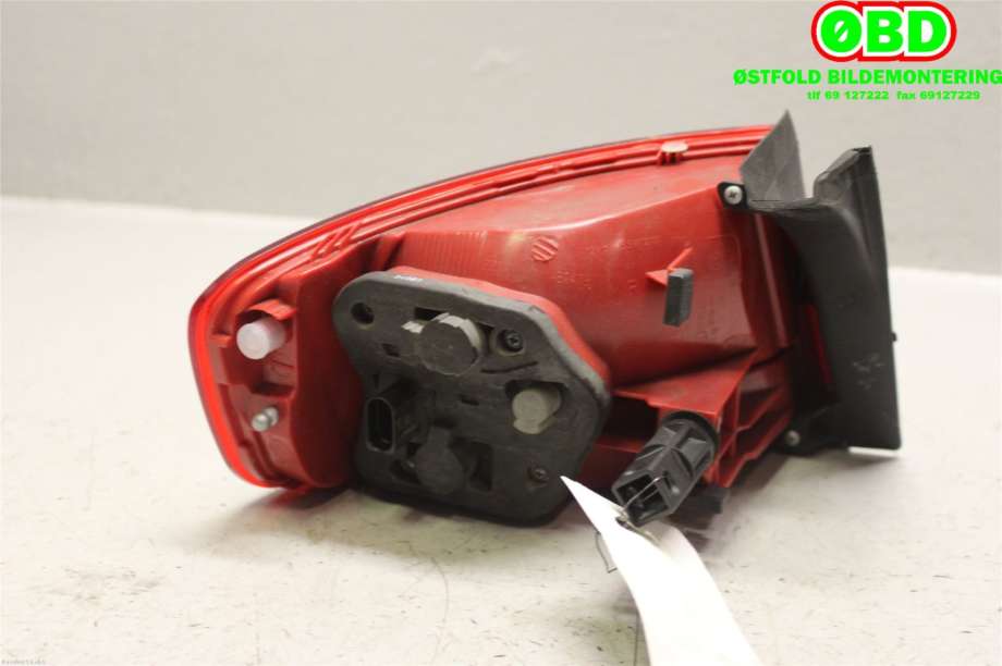 Baklykt høyre til Audi A4 2007-2014 (Type IV) (B8) (B8) (AUDI|8K5 945 096 D|)