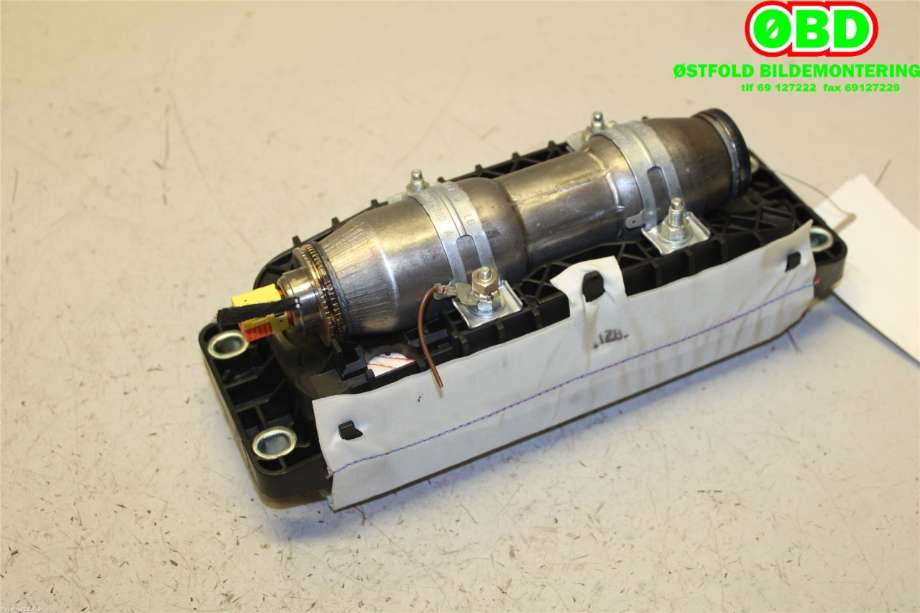 Airbag passasjer til Audi A1 2010-2014 (Type I, Fase 1) (AUDI|8X0 880 204 A|8X0 880 204 B|8X0880204A)