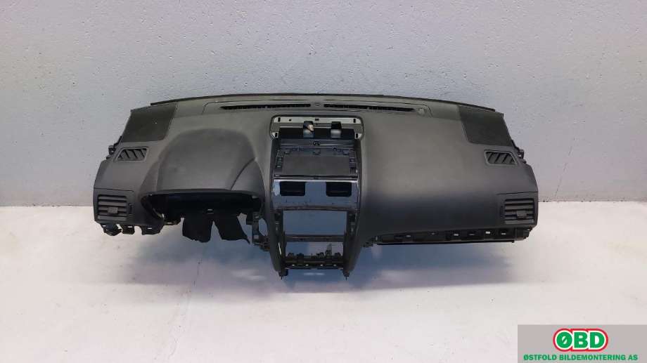 Dashbord til Subaru Impreza 2013-2017 (Type IV)  (SUBARU|66040FJ010|)